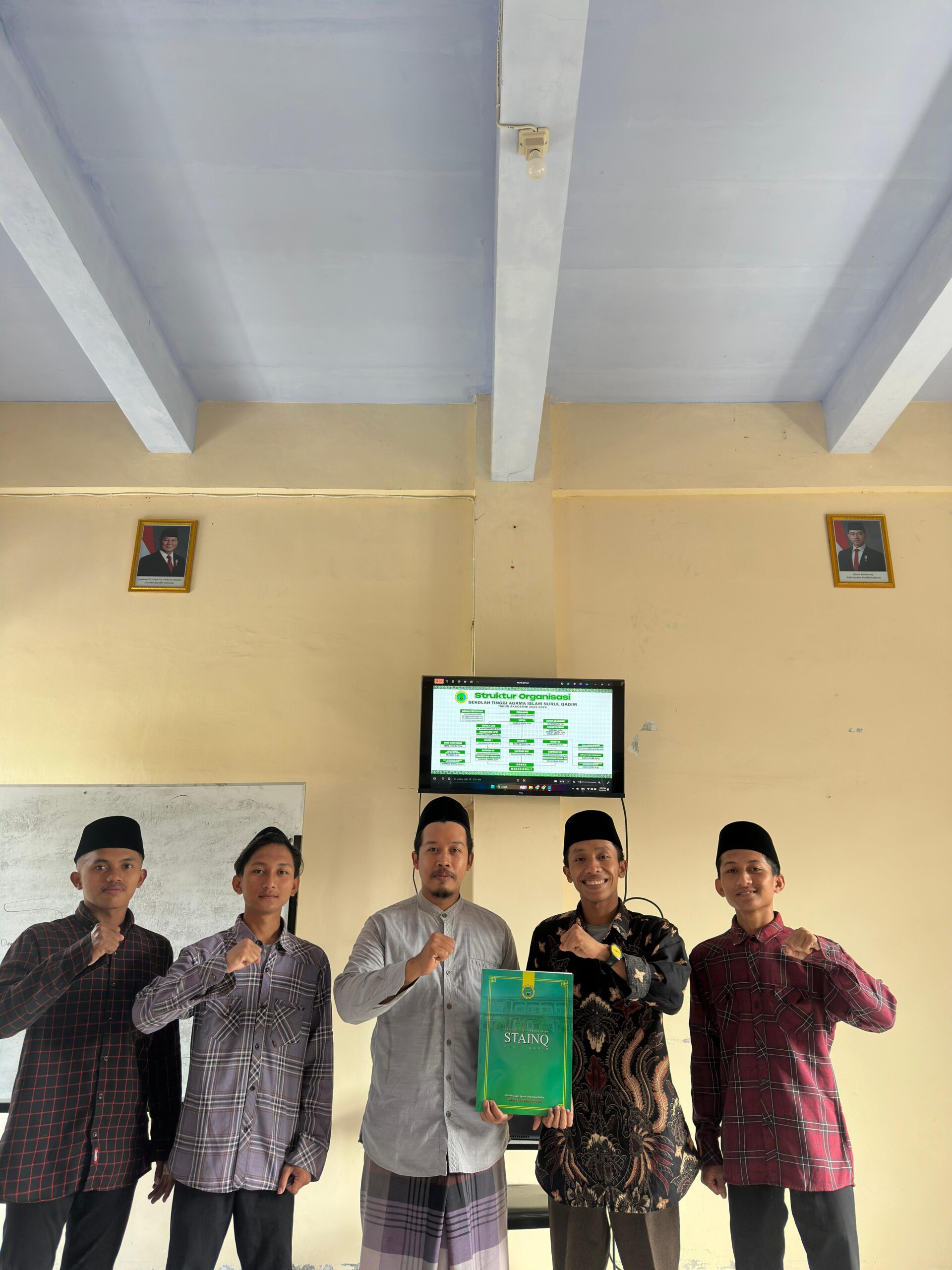 Penyerahan Naskah Laporan Kegiatan SEMA 2024